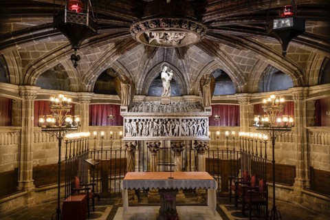 Crypt of St Eulalia, Cathedral, Catedral de la Santa Creu i Santa Eulalia, Barcelona, Catalonia,