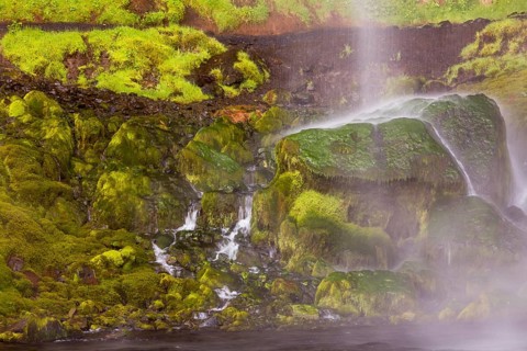 Waterfall Seljalandsfoss, 60 m high, located in southern iceland