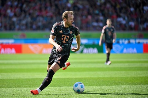 Harry Kane FC Bayern Munich FCB (09) ab#Voith-Arena, Heidenheim, Baden-Württemberg, Germany, Europe