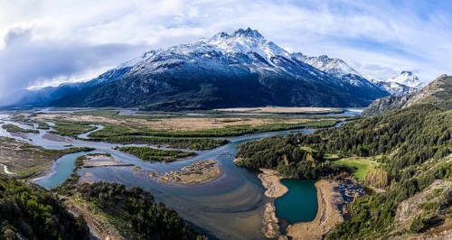 Valley of river Rio Ibanez south of village Villa Cerro Castillo, many branches of the river find