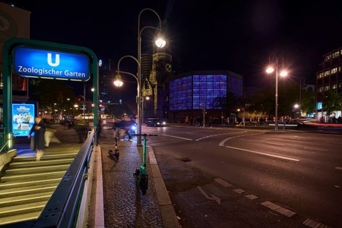 Underground station Zoologischer Garten, lantern and Kaiser-Wilhelm-Gedächniskirche at Budapester