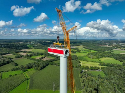 Dorsten, North Rhine-Westphalia, Germany, construction of a wind turbine, the first wind turbine of