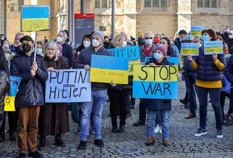 Wesel, North Rhine-Westphalia, Germany, Demonstration against Putin's war in Ukraine. Peace