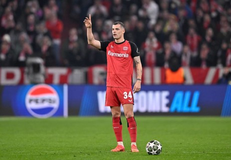 Granit Xhaka Bayer 04 Leverkusen (34) Gesture Gesture Perimeter advertising PEPSI UEFA Champions