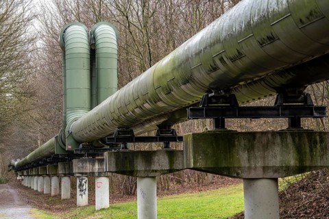 Iqony district heating pipes in Gelsenkirchen, U-shaped expansion bend for length compensation