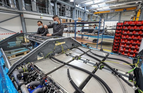 Herten, North Rhine-Westphalia, Germany, Cummins Hydrogenics fuel cell factory. Employees assemble