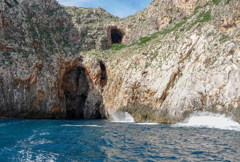 Sea cave on the coast of Santa Maria di Leuca, Apulia, Salento, Italy, Europe