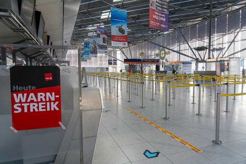 Cologne-Bonn Airport, warning strike by the Verdi trade union, public service and ground handling