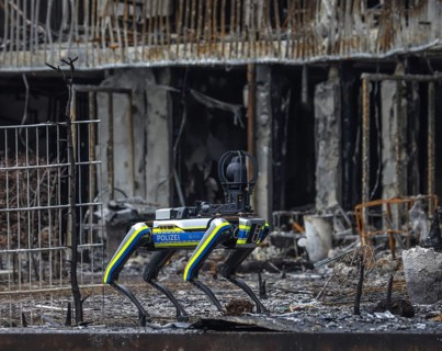 Essen, North Rhine-Westphalia, Germany, major fire in Essen's Weststadt district. The ruins of the