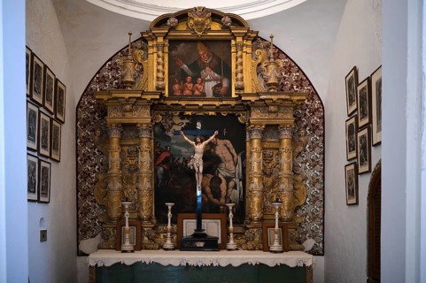 Interior view, Altar of the Chapel of the Charterhouse, Church Iglesia de la Cartuja, Real Cartuja