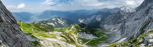 Alpine panorama, Osterfelderkopf and Wetterstein mountains near Garmisch-Patenkirchen, Bavaria,