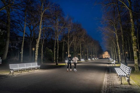 The light benches by artist Stefan Sous in the Hofgarten, entitled UV-A UV-B, 14 completely