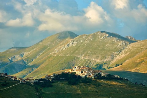 The hill town of Castelluccio di Norcia, Parco Nazionale dei Monti Sibillini, Apennine Mountains,