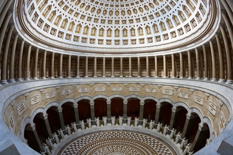 Interior, hall and dome with a total of 34 angels, goddesses of victory 3, 3 metres high, monument