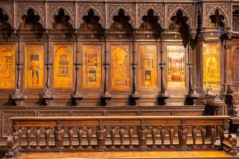 Interior of colorful marble decoration, Siena Cathedral or Cattedrale di Santa Maria Assunta,