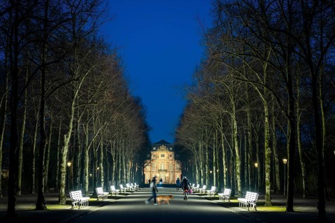 The light benches by artist Stefan Sous in the Hofgarten, entitled UV-A UV-B, 14 completely