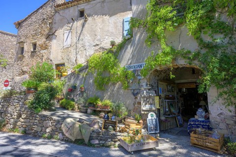 Antique shop in Mourèze, Département Hérault, France, Europe