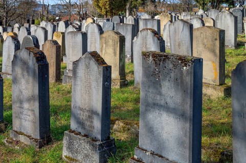 Old graves at the Israeli cemetery, inaugurated in 1882, Werner-von Siemens Str. 2, Würzburg, Lower