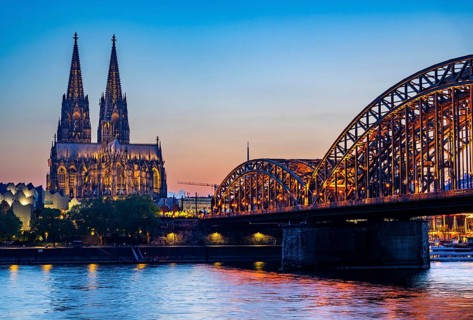 Cologne Cathedral, has been shining in new light since Easter 2025, the old metal halide lamps have