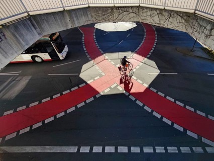 Elefantenklo, E-Klo for short, nickname of the pedestrian overpass with a view of the road