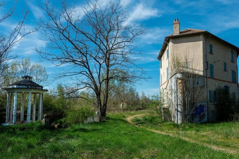 Old thermal establishment. Sainte Marguerite, Saint Maurice es Allier, Puy de Dome, France, Europe