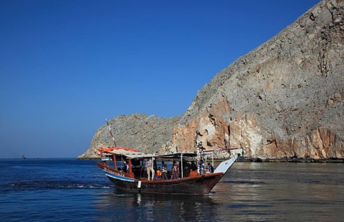 Dhow in the bays of Musandam, Shimm Strait, in the Omani enclave of Musandam, Oman, Asia