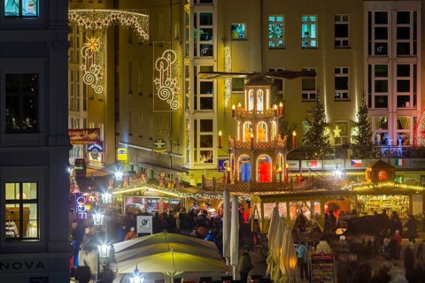 Christmas market on the Neumarkt