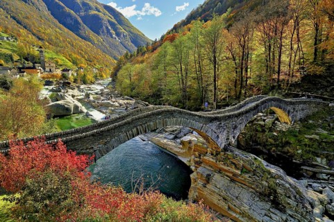 Old Roman bridge Ponte dei Salti over Verzasca, Lavertezzo, Verzasca Valley, Valle Verzasca, Canton