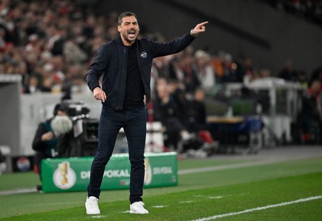 Coach Coach Zsolt Löw RasenBallsport RB Leipzig RBL Gesture Gesture TV camera Semi-final, DFB Cup,