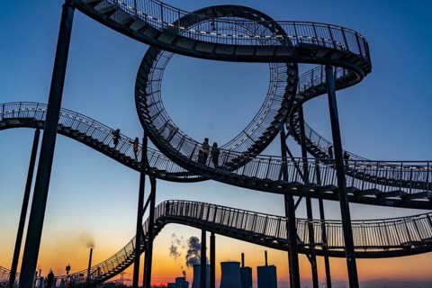 Landmark Angerpark Tiger & Turtle, Magic Mountain, walk-in sculpture in the form of a rollercoaster