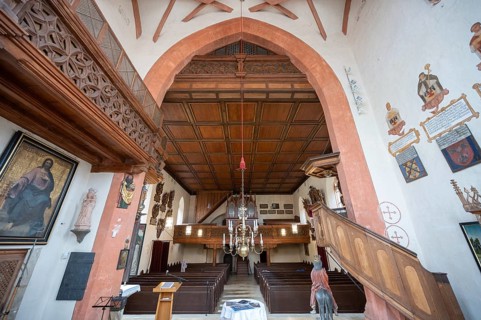 View into the nave with organ loft, Gothic St Mary's Church, Kalbensteinberg, Middle Franconia,