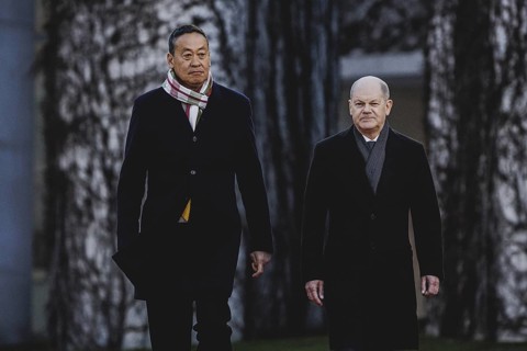 (R-L) Olaf Scholz (SPD), Federal Chancellor, and Srettha Thavisin, Prime Minister of Thailand,