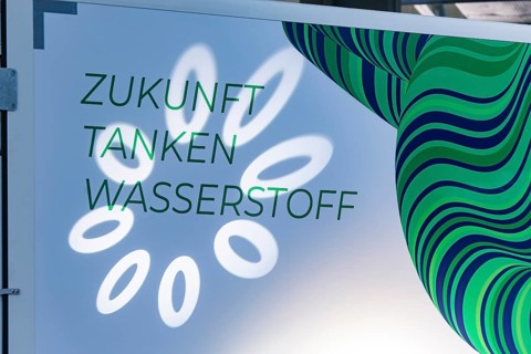 Presentation of the first fuel cell lorry from FES GmbH Fahrzeug-Entwicklung Sachsen. FES GmbH has