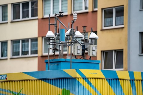 Air quality monitoring station, on the B7, Friedrich-Engels-Alle in Wuppertal, operated by the