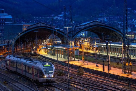 The main railway station of Hagen, station halls, tracks, platforms, regional express train, North