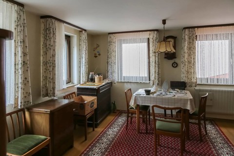 Lost Places, abandoned house, vacant building, old-fashioned furniture, good parlour, living room
