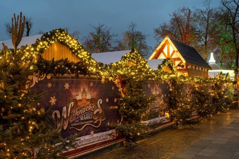 Stalls with Christmas decorations, Christmas market at Charlottenburg Palace, Blue Hour, Berlin,