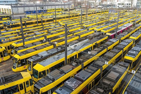 Warning strikes in local public transport, Ruhrbahn trams at the depot, VERDI union members on