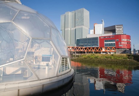 The Floating Pavilion experiment in sustainable architecture and Climate Proof Development,
