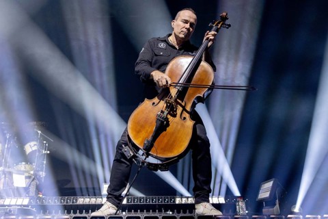 Paavo Lötjönen from Apocalyptica live on Plays Metallica Vol.2 Tour 2024 at the Columbiahalle in