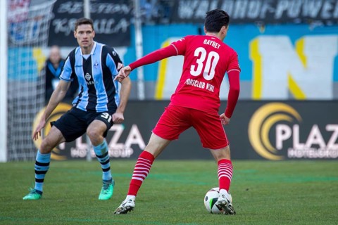 Football 3rd division, 2024/25 season, matchday 22: Waldhof Mannheim v SC Verl. On the ball: Timur