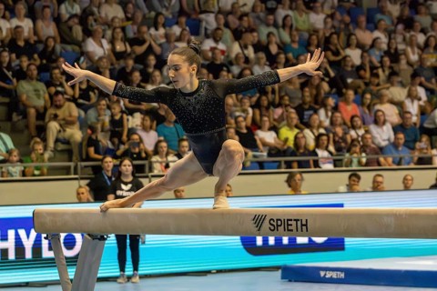 Olympic qualification in apparatus gymnastics in Rüsselsheim Picture: Helen Kevric on the balance