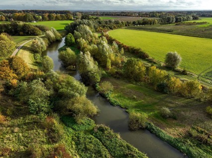Bergkamen, Ruhr area, North Rhine-Westphalia, Germany, autumn landscape on the Seseke. The