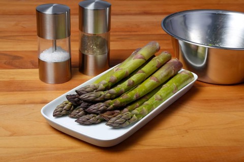 South German cuisine, vegetables, vegetarian, preparation of green asparagus with rhubarb