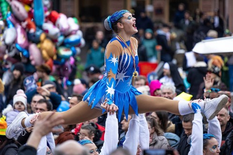 The Frankfurt carnival parade will pass through the Römerberg in Frankfurt am Main on 11 February