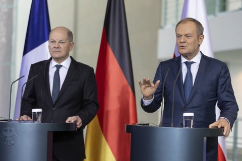 Olaf Scholz (SPD), Federal Chancellor, Donald Tusk, Prime Minister of Poland, at a press conference