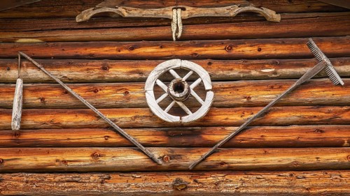 Detailed view of the front of a barn on the Glatsch Alm, Dolomites, Puez-Geisler nature park Park,
