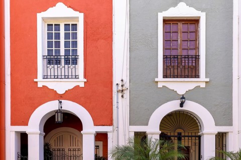 Mexico, Mazatlan, Colorful old city streets in historic city center near El Malecon promenade,