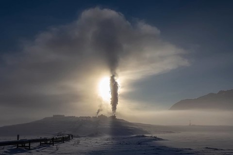 Oil production in the Arctic, oil pumping station on the Trans Alaska Pipeline in winter, Brooks