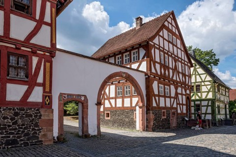 House from Laubach with gateway, residential house, house from Schadeck, village shop, historic